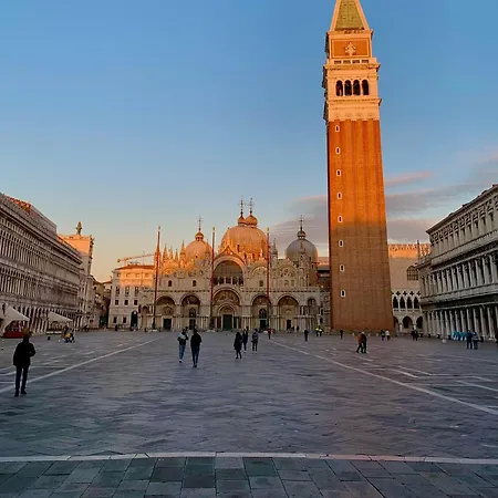 شقة Altea San Marco - 5 Minutes To San Marco Square & View *